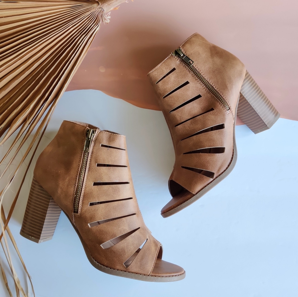 NEW Report Vegan Faux Leather Cut Out Ankle Bootie